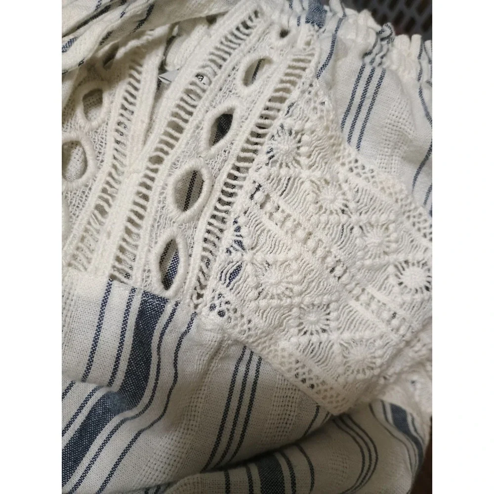 Bershka‎ BSK GIRLS Kids Med Cotton White Blue Striped Peasant Cropped Blouse